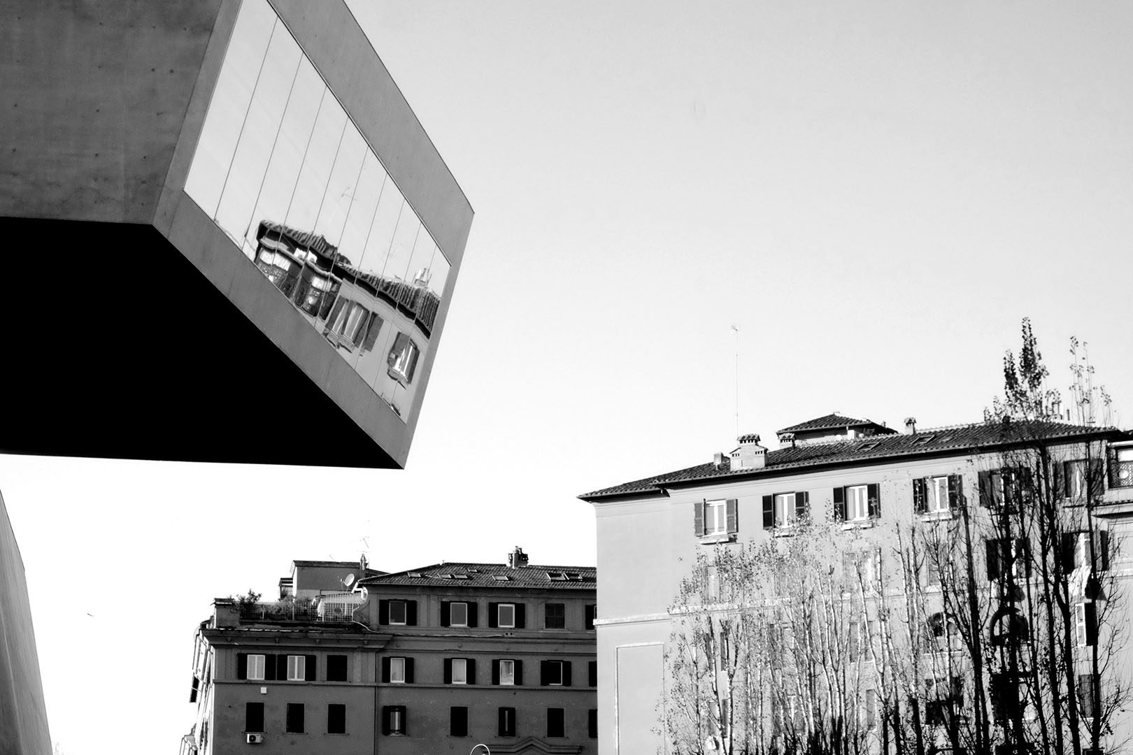 La ciudad de los espejos - Fotografía / Photographie. Medium: Digital BNW photography, Year: 2020. — Estela Currao.