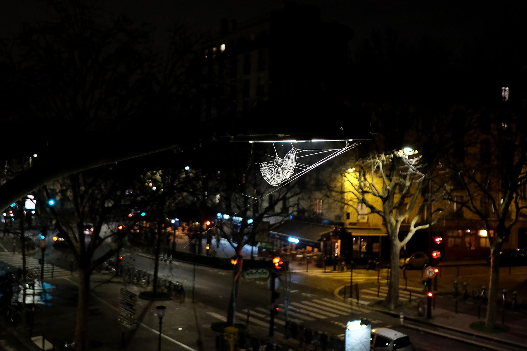 Toile Urbaine - Fotografía / Photographie. Medium: Digital photography, Year: 2024. — Estela Currao.