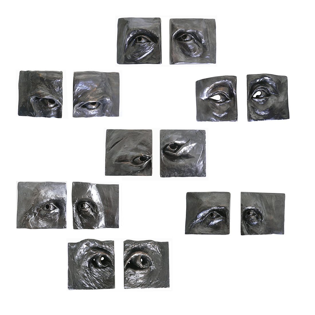Muro blanco - Escultura / Sculpture. Medium: Bronze 1/8, Year: 2006. — Estela Currao.